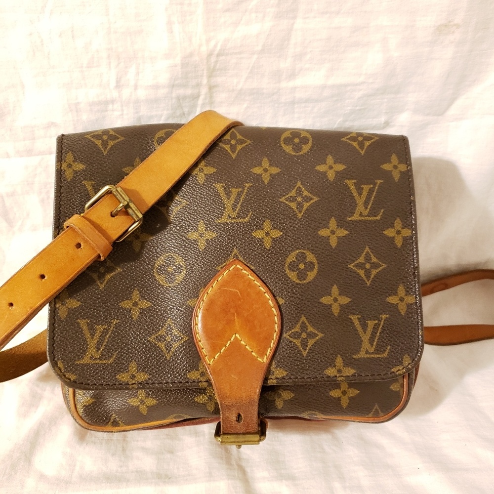 Louis Vuitton cartouchiere MM crossbody